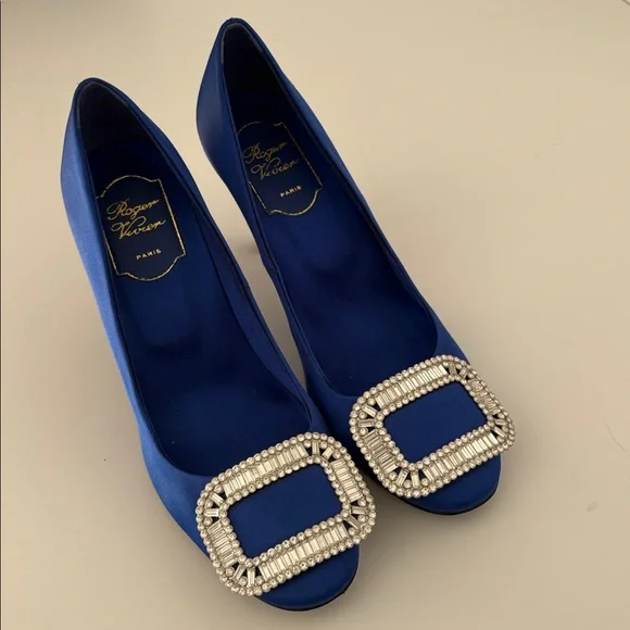 Roger Vivier High Heeled Blue Satin Pumps with Crystal Buckle Size 38 (7.5) - Picture 10 of 12